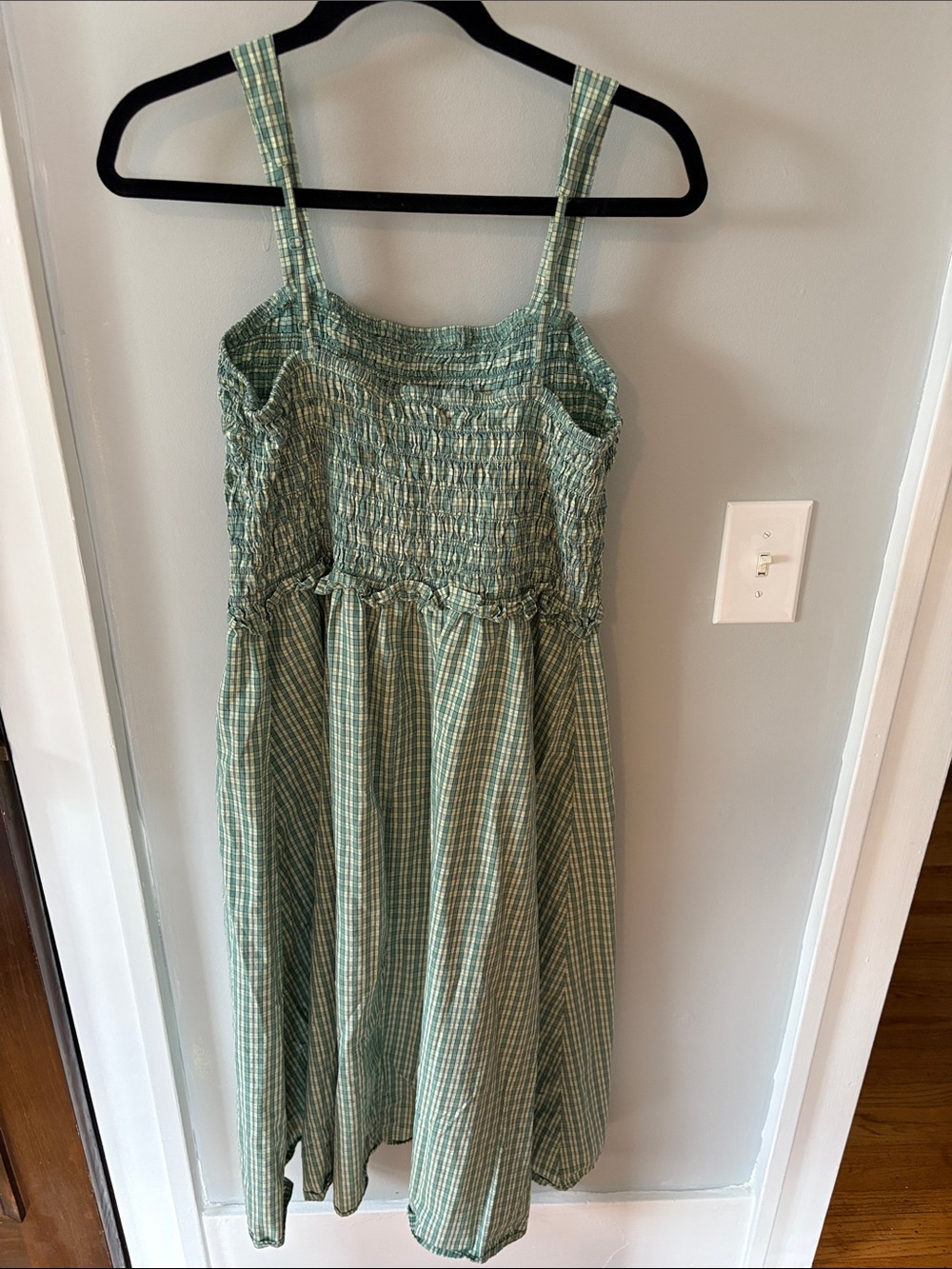GUC Old Navy Green Gingham Smocked Maxi Dress Size L - Picture 4 of 6
